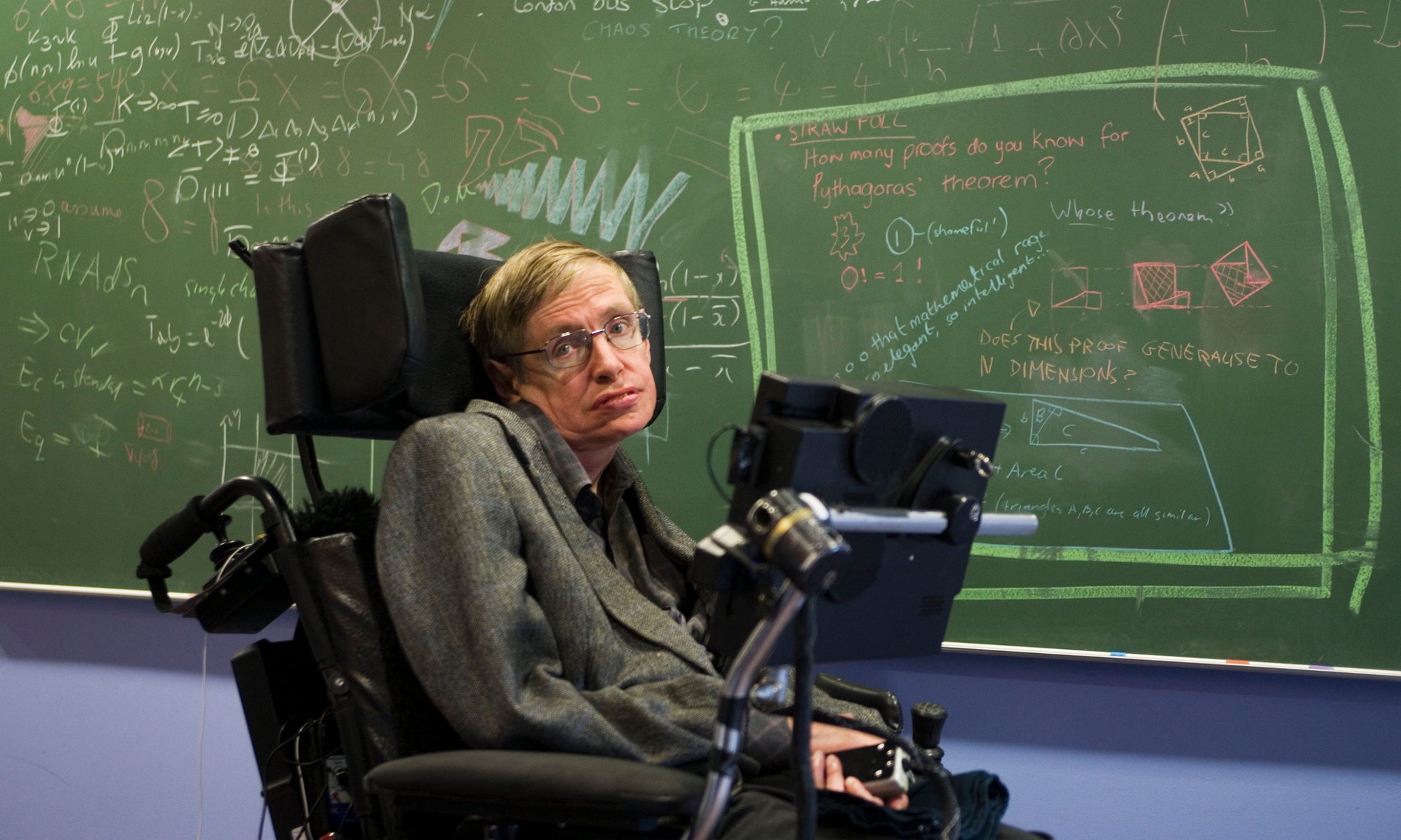 Stephen Hawking: le physicien craint la rencontre avec les extraterrestres